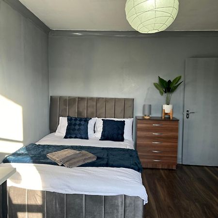 Luxury Room In A 4 Bedroom Flat! 4 Minutes Walk To Kingscross, St Pancras London Exteriör bild