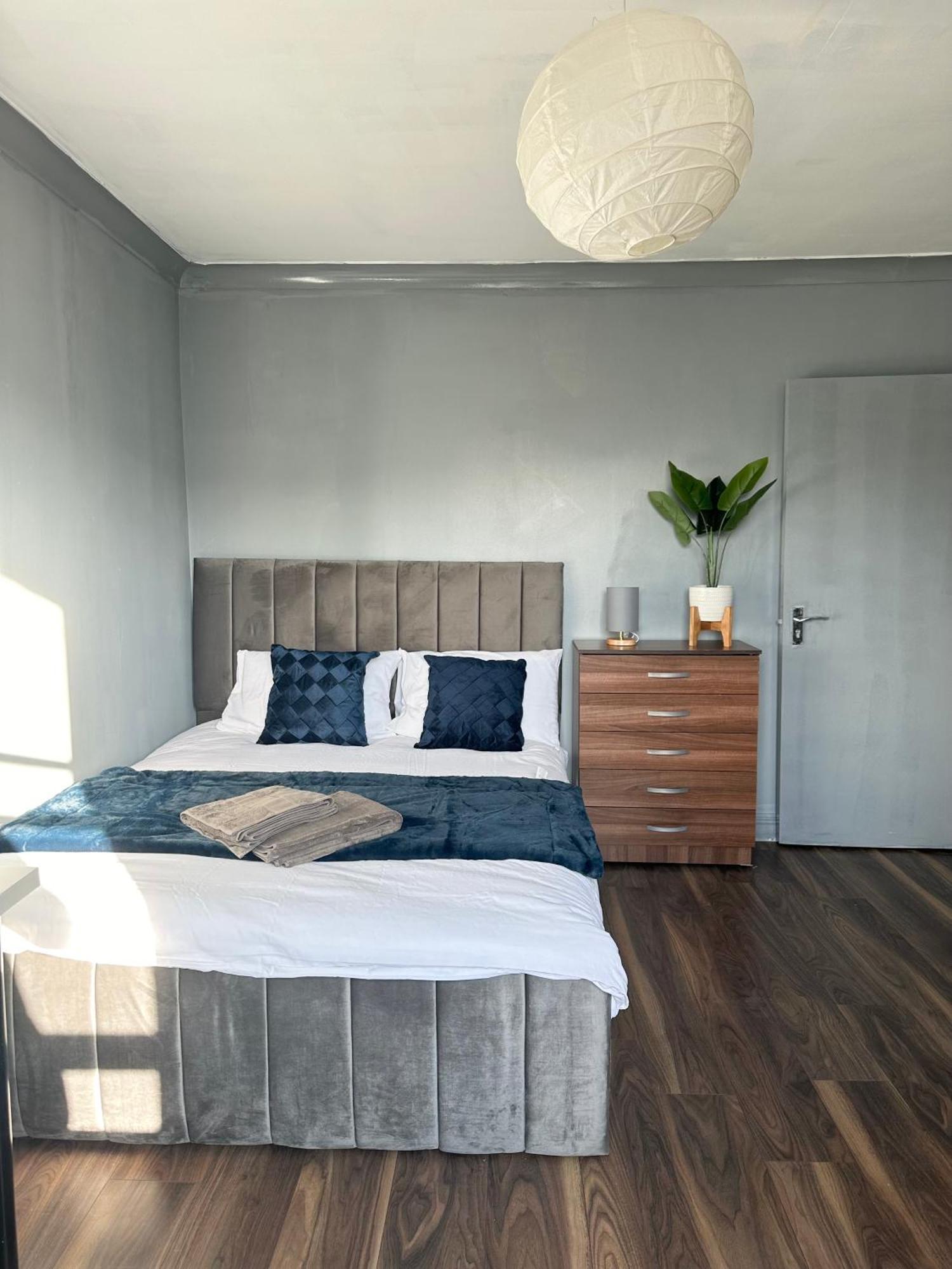 Luxury Room In A 4 Bedroom Flat! 4 Minutes Walk To Kingscross, St Pancras London Exteriör bild