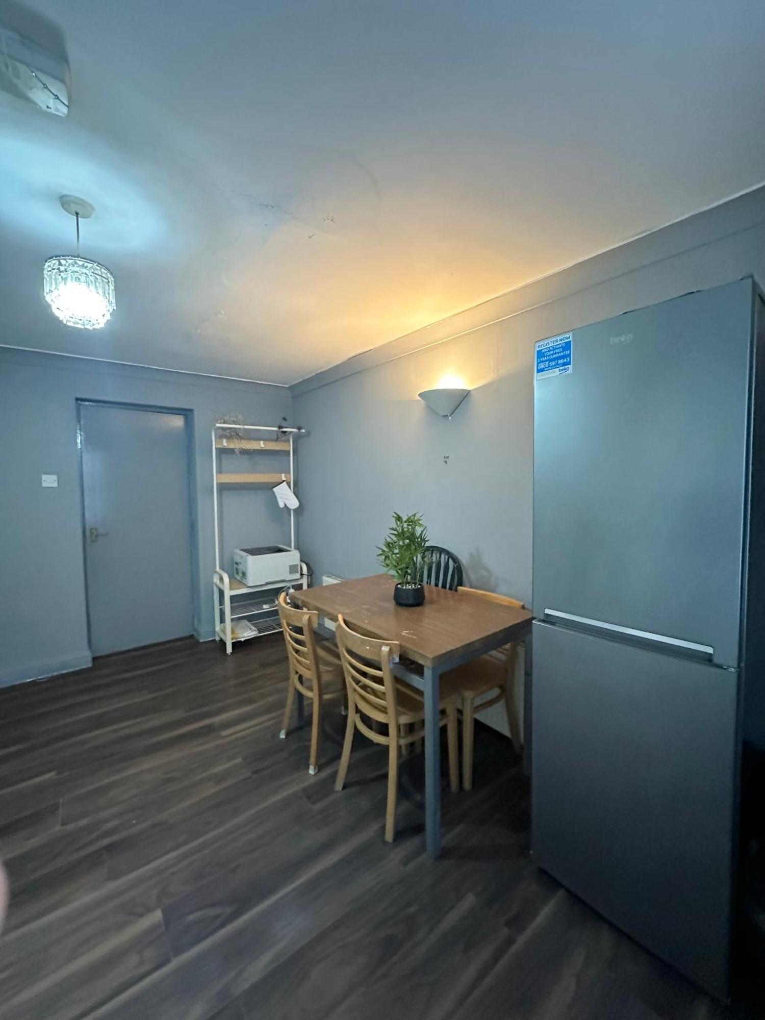 Luxury Room In A 4 Bedroom Flat! 4 Minutes Walk To Kingscross, St Pancras London Exteriör bild