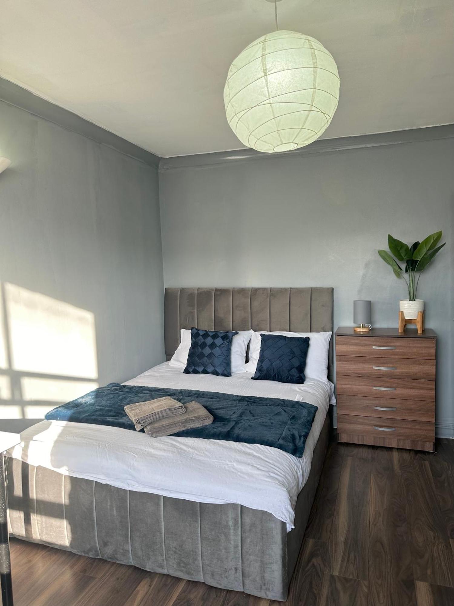 Luxury Room In A 4 Bedroom Flat! 4 Minutes Walk To Kingscross, St Pancras London Exteriör bild